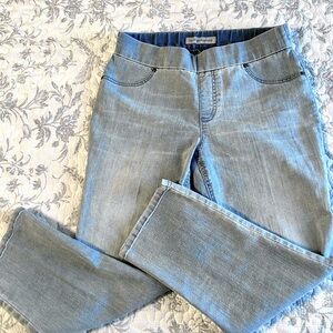 Chico’s Platinum Light Blue Women's Jeans Capris 29” Waist